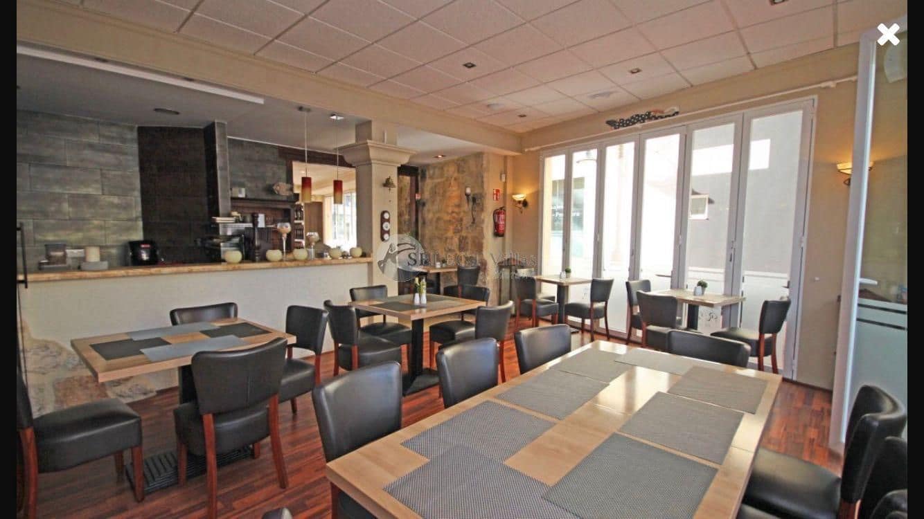 Commercieel te koop in Moraira - € 275.000 (Ref: 9432692)