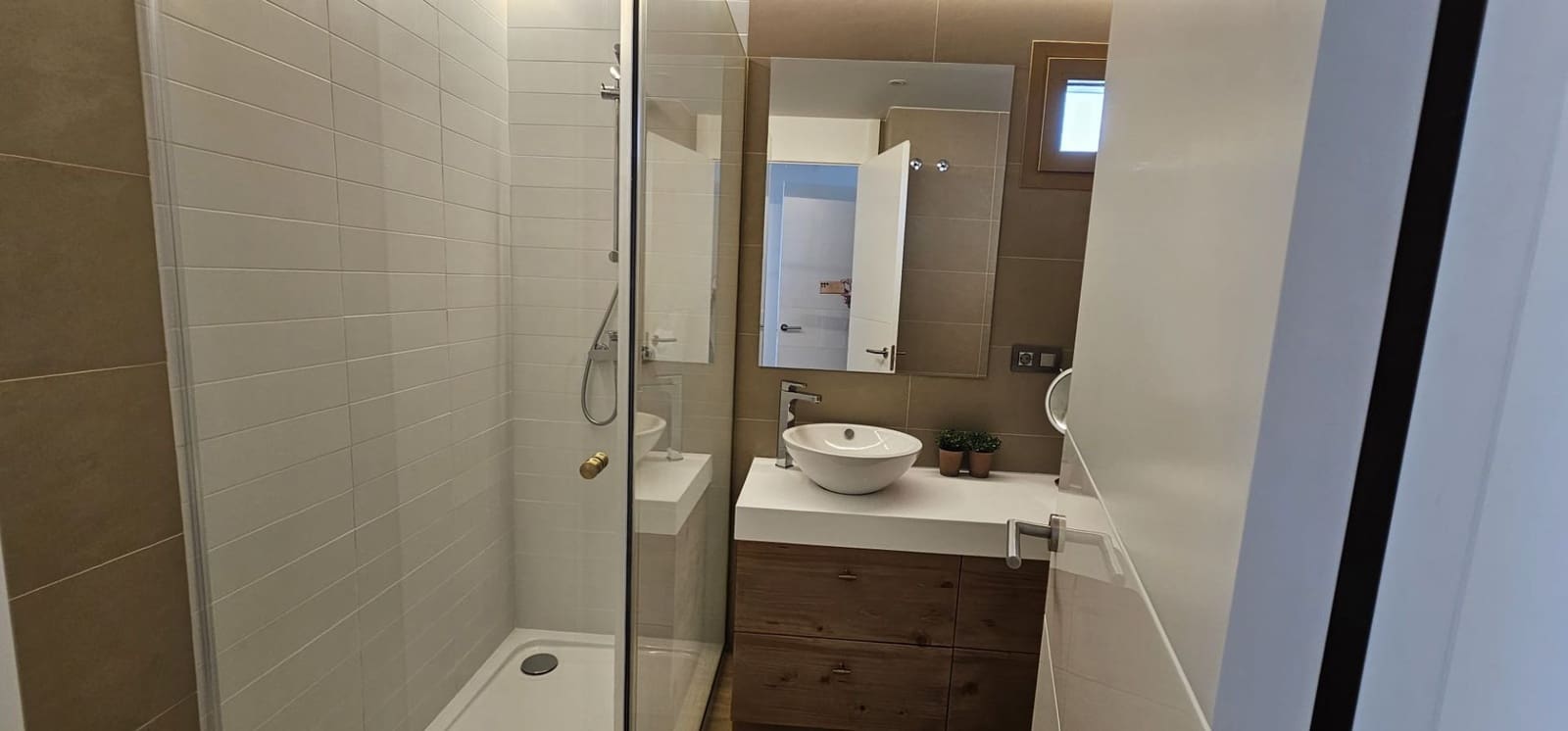 2 bedroom Apartment for sale in Benidorm with pool garage - € 764,000 (Ref: 9432695)