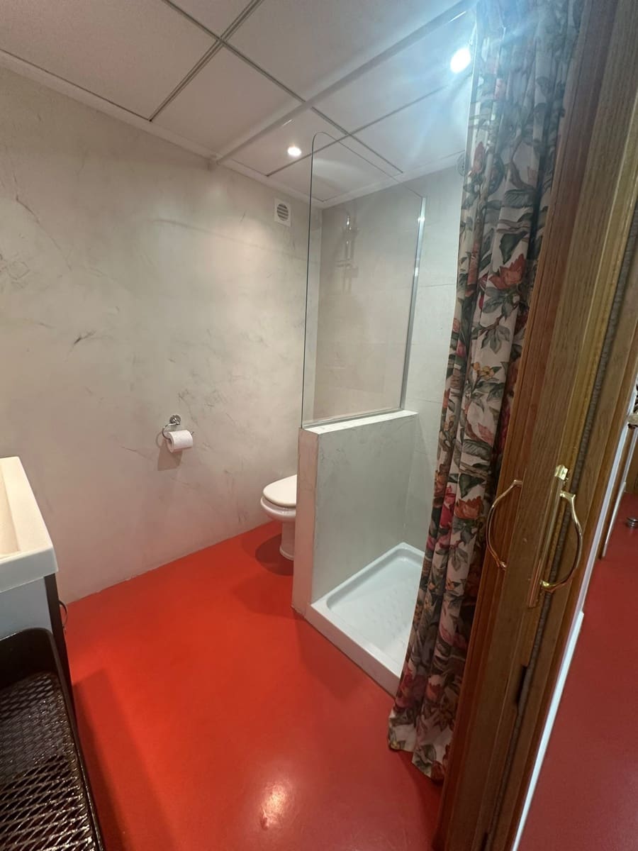 4 bedroom Semi-detached Villa for sale in Alicante / Alacant city with pool garage - € 650,000 (Ref: 9535549)