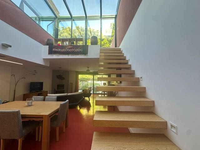 4 quarto Moradia Geminada para venda em Alicante cidade com piscina garagem - 650 000 € (Ref: 9535549)