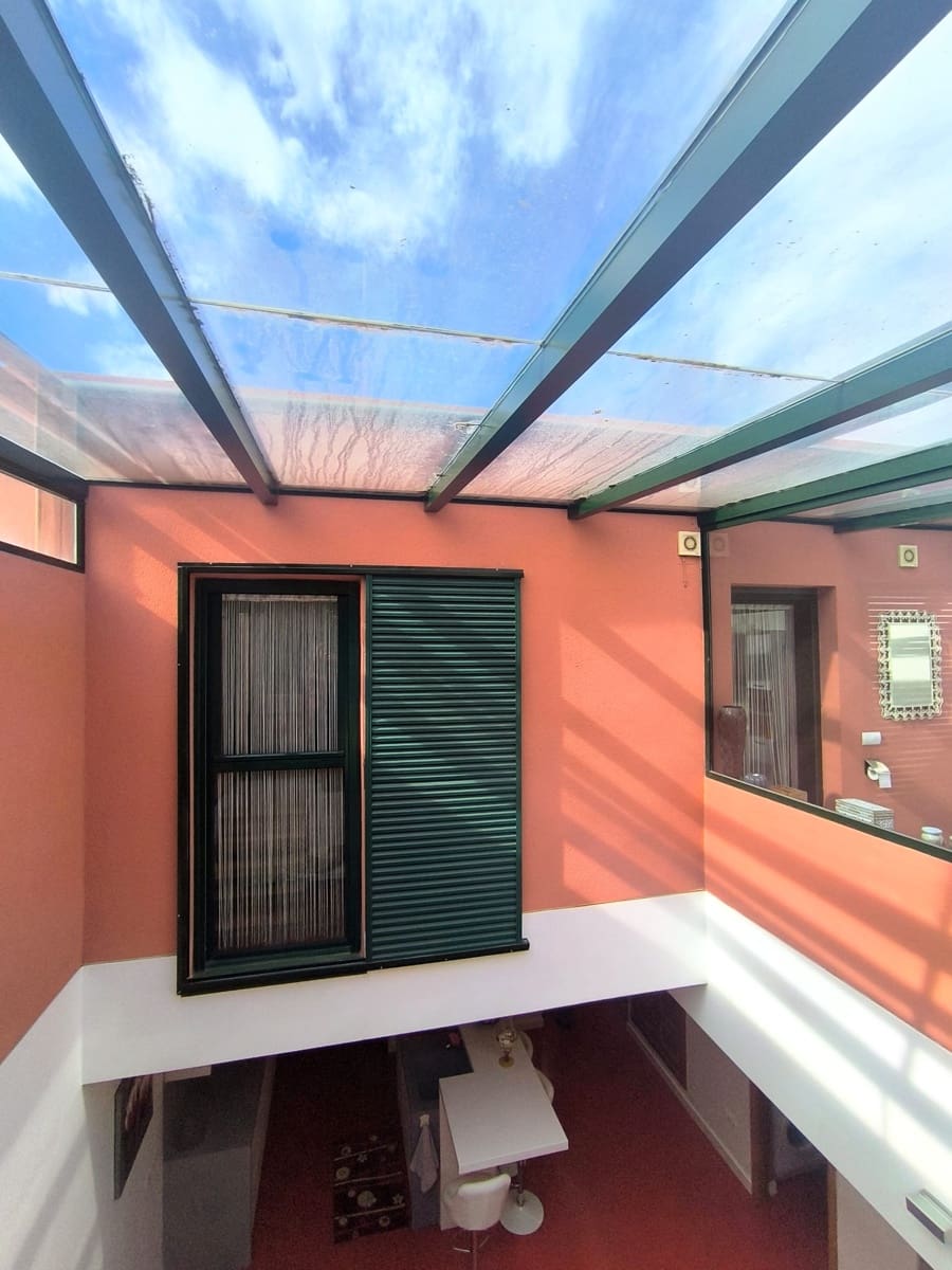 4 slaapkamer Rijtjeshuis te koop in Alicante stad met zwembad garage - € 599.000 (Ref: 9880522)