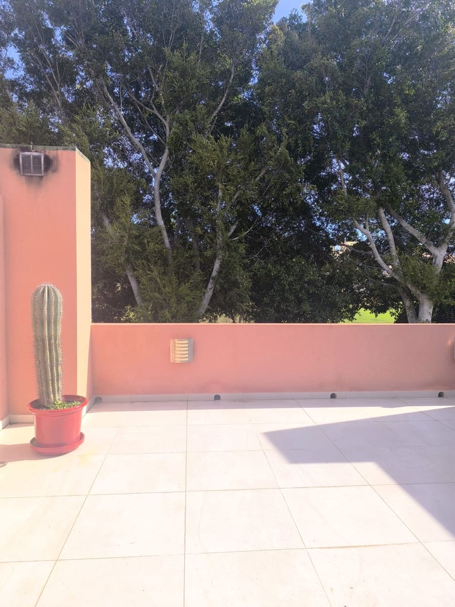 4 slaapkamer Rijtjeshuis te koop in Alicante stad met zwembad garage - € 599.000 (Ref: 9880522)
