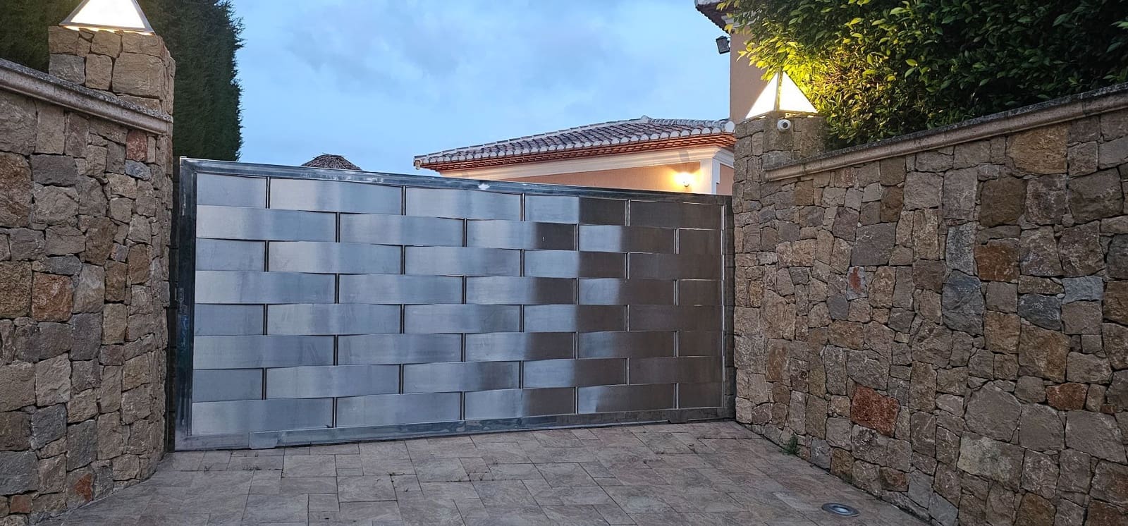 4 slaapkamer Villa te koop in Javea / Xabia met zwembad garage - € 1.600.000 (Ref: 9880532)