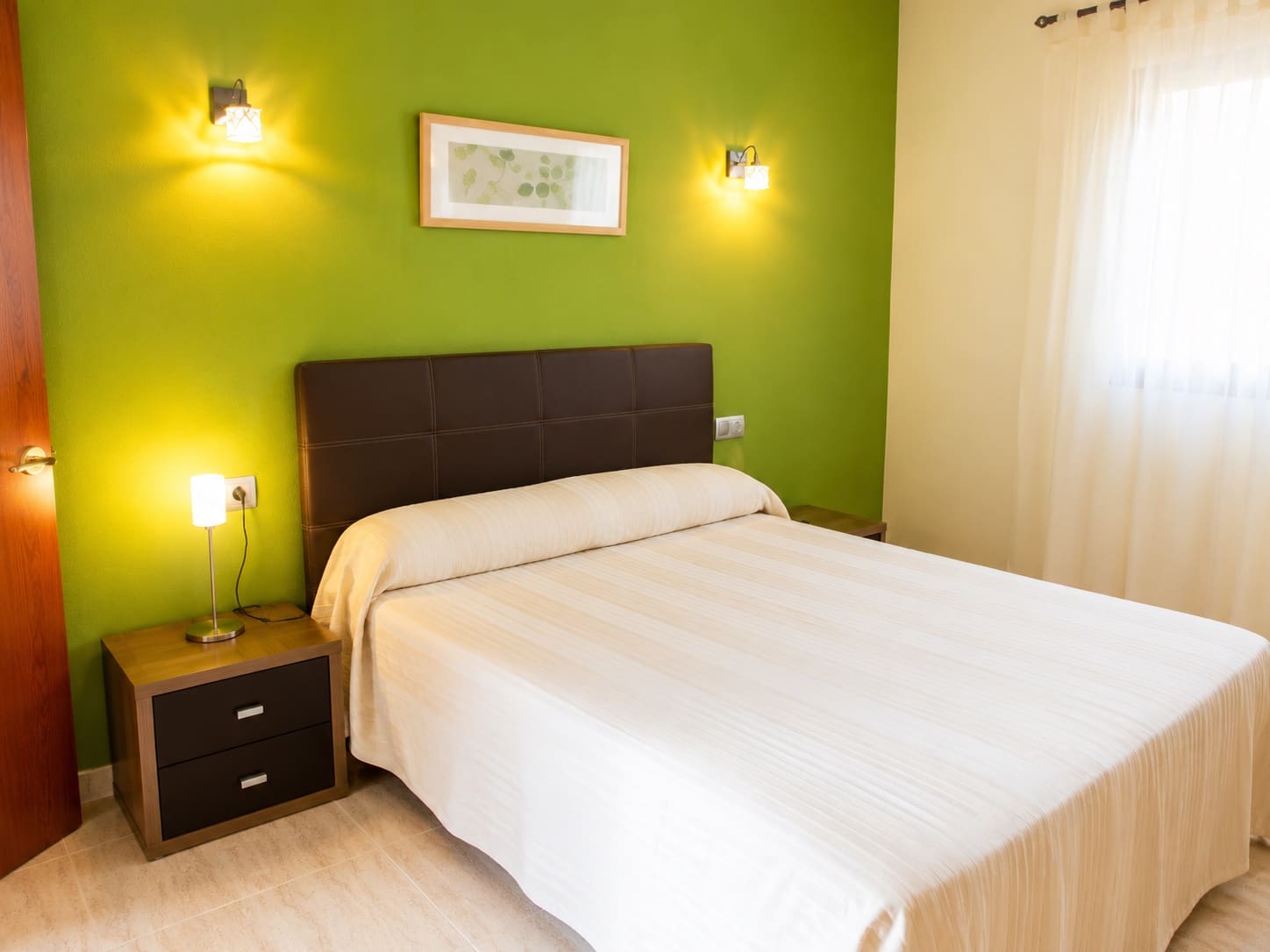 8 sypialnia Hotel na sprzedaż w Parcent z garażem - 950 000 € (Ref: 9889241)