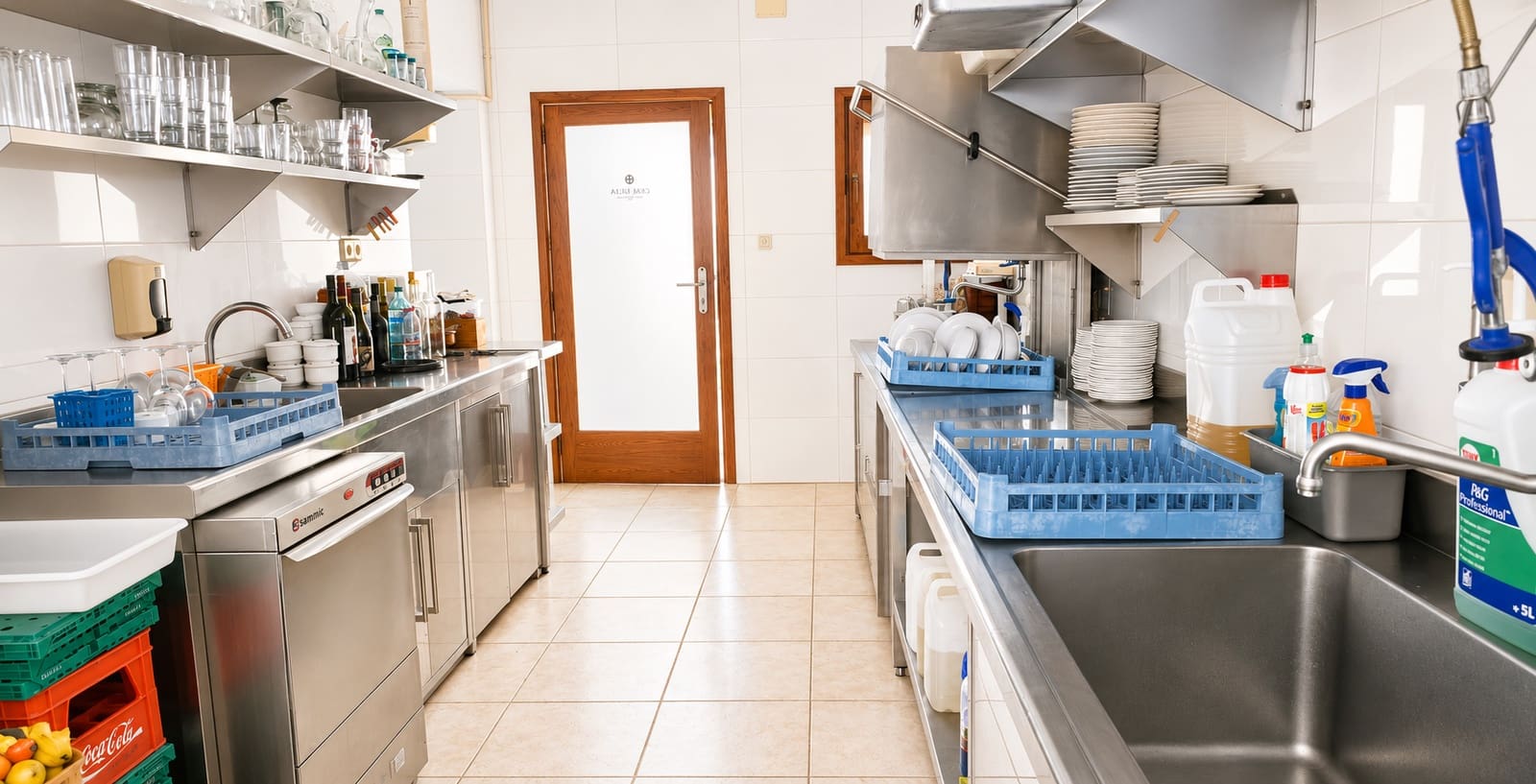 8 sypialnia Hotel na sprzedaż w Parcent z garażem - 950 000 € (Ref: 9889241)