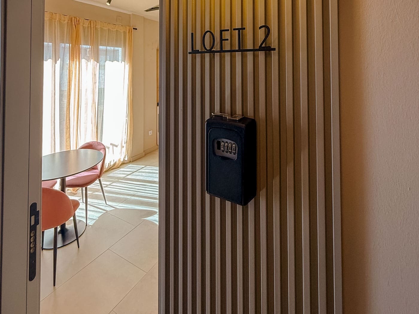 10 quarto Hotel para venda em Denia - 935 000 € (Ref: 9890979)