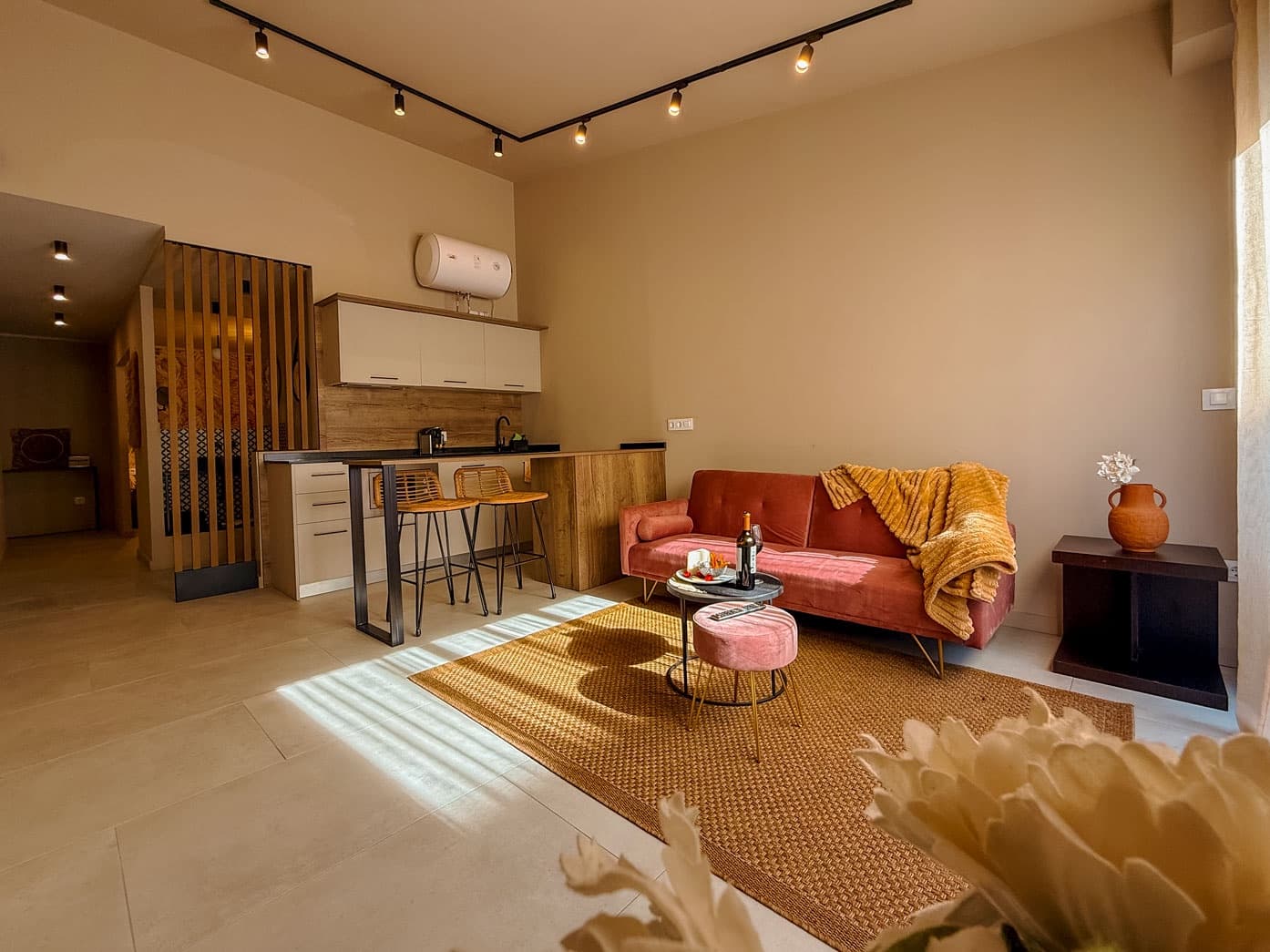 10 quarto Hotel para venda em Denia - 935 000 € (Ref: 9890979)
