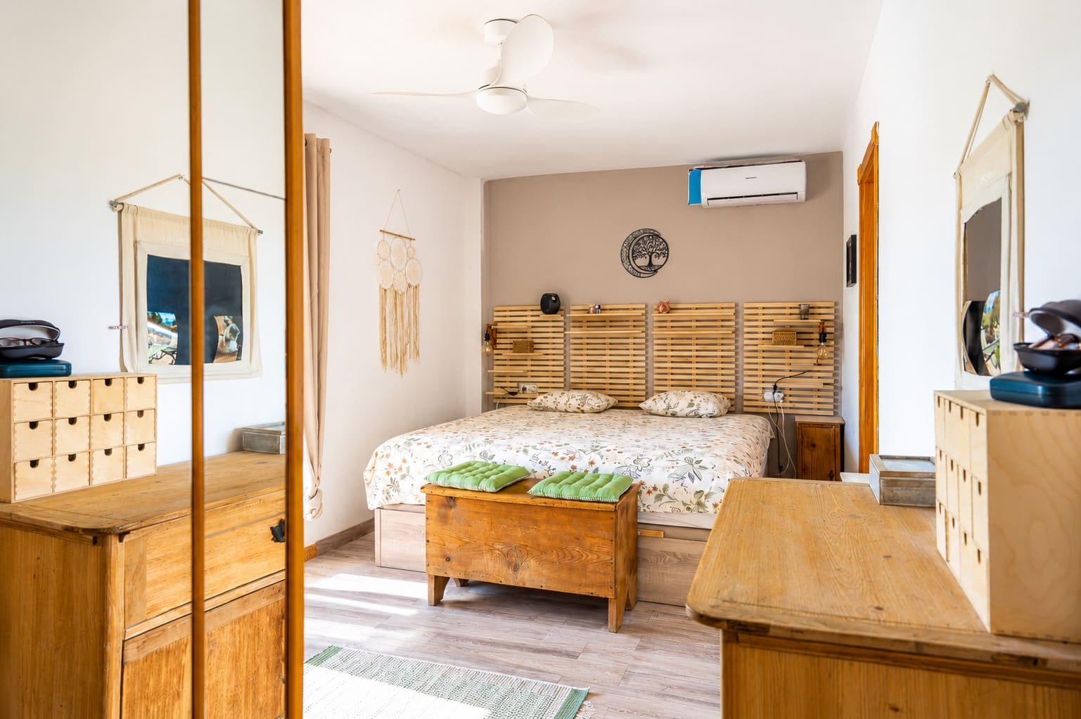 4 bedroom Finca/Country House for sale in Villena with pool garage - € 389,000 (Ref: 9968894)