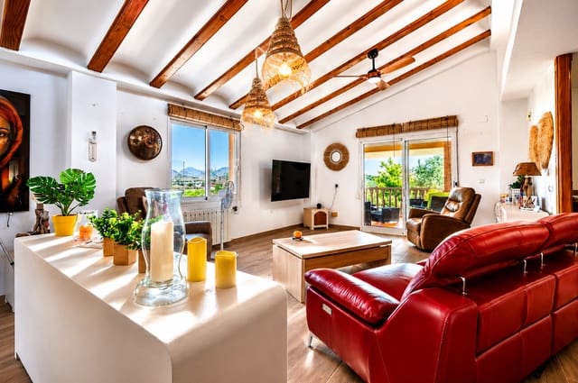 4 soverom Finca/Herregård til salgs i Villena med svømmebasseng garasje - € 389 000 (Ref: 9968894)