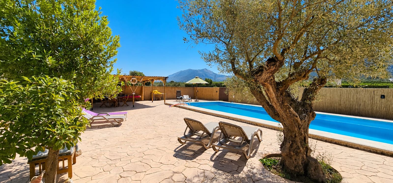 4 bedroom Finca/Country House for sale in Villena with pool garage - € 389,000 (Ref: 9968894)