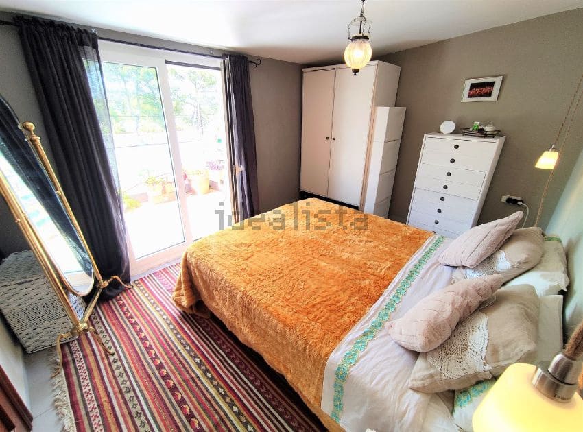 Chalet de 4 habitaciones en Mediona en venta con piscina - 700.000 € (Ref: 9479465)