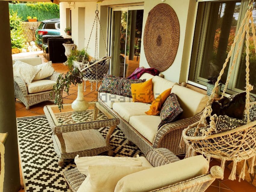 Chalet de 4 habitaciones en Mediona en venta con piscina - 700.000 € (Ref: 9479465)