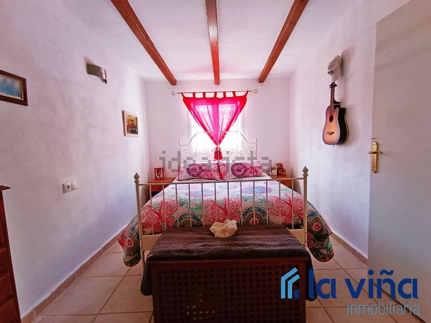 3 makuuhuone Paritalo myytävänä paikassa Badolatosa - 59 995 € (Ref: 9479466)