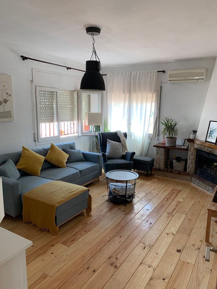 4 sovrum Villa till salu i La Bisbal del Penedes med pool - 295 000 € (Ref: 9479467)