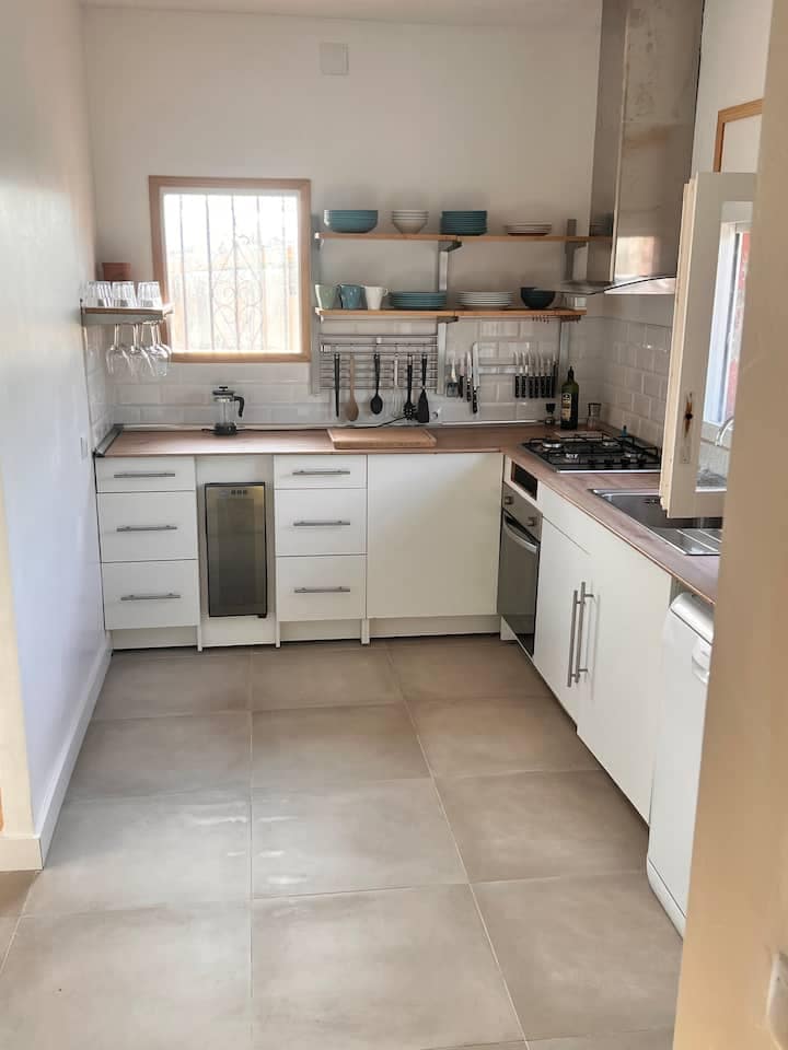 4 sovrum Villa till salu i La Bisbal del Penedes med pool - 295 000 € (Ref: 9479467)