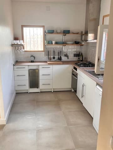 4 sovrum Villa till salu i La Bisbal del Penedès med pool - 295 000 € (Ref: 9479467)