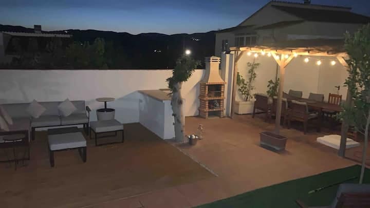 4 sovrum Villa till salu i La Bisbal del Penedes med pool - 295 000 € (Ref: 9479467)