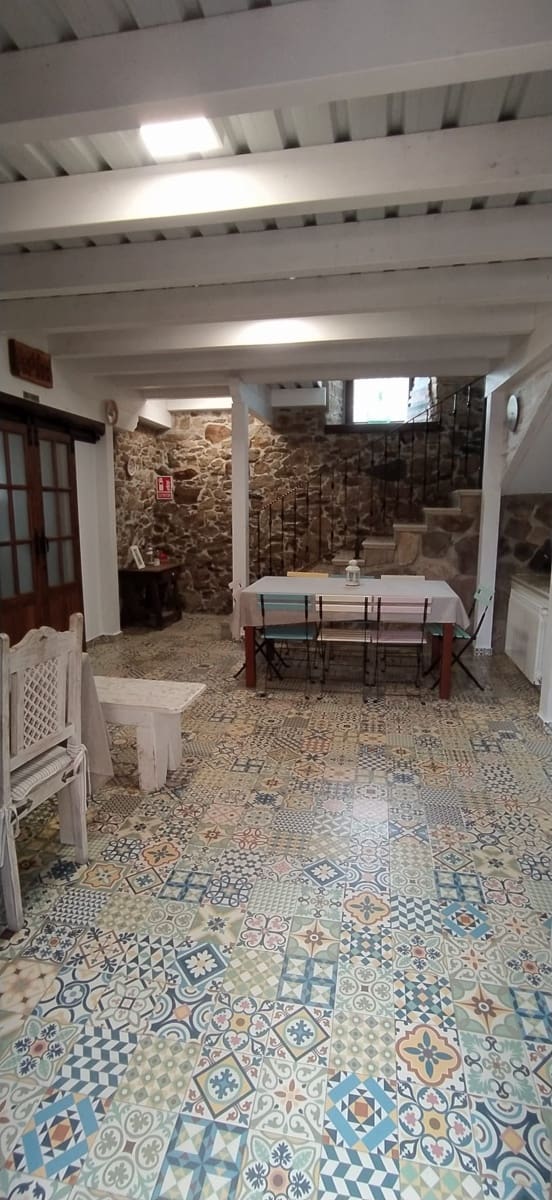 3 bedroom Commercial for sale in Allande - € 475,000 (Ref: 9479470)