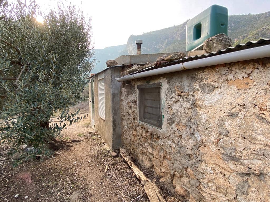 Grunde uden byggetilladelser til salg i Pratdip - € 120.000 (Ref: 9479471)