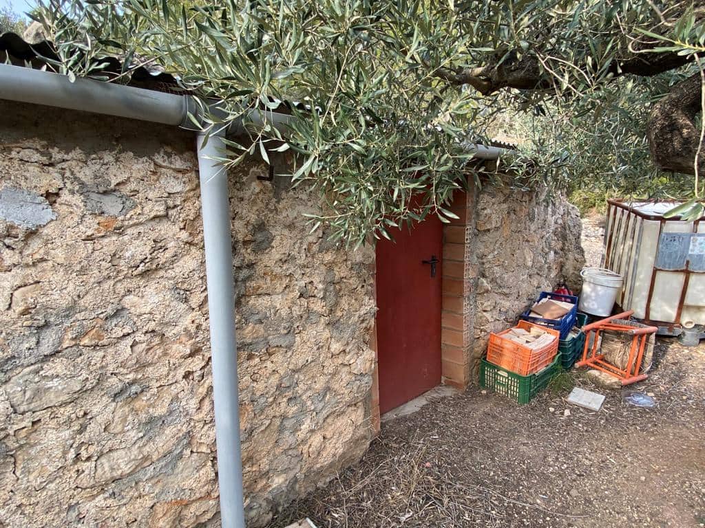 Grunde uden byggetilladelser til salg i Pratdip - € 120.000 (Ref: 9479471)