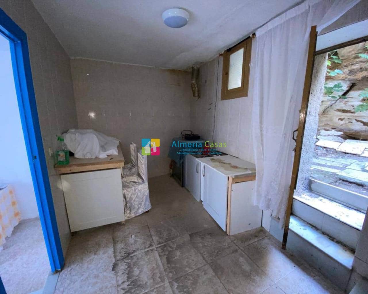 3 slaapkamer Huis te koop in Macael met zwembad - € 29.000 (Ref: 9479474)