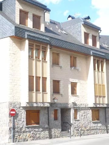 2 soverom Leilighet til salgs i Panticosa med svømmebasseng - € 310 000 (Ref: 9479475)