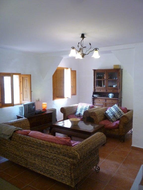 3 bedroom Townhouse for sale in Bocairent - € 68,000 (Ref: 9479477)