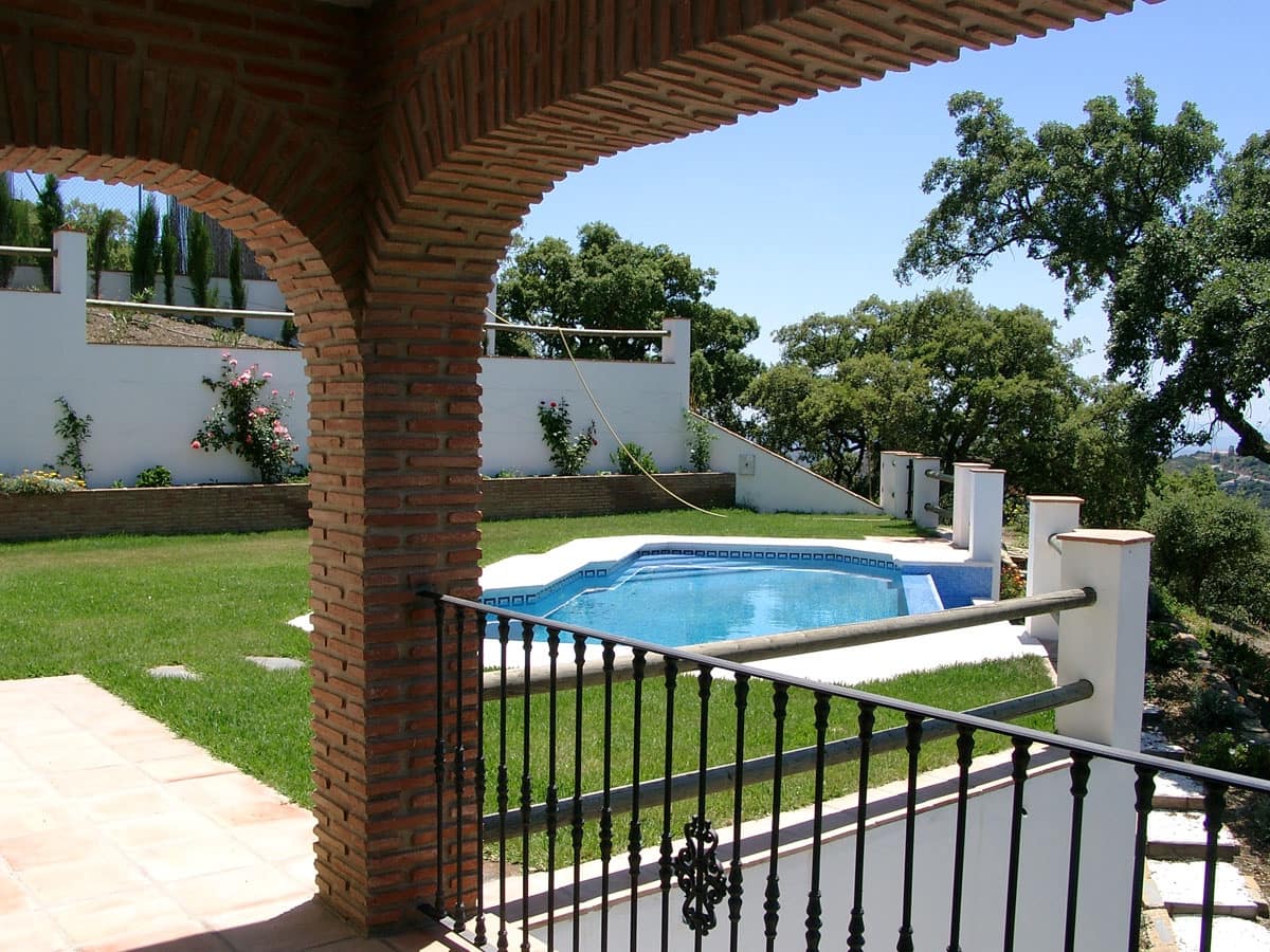 5 bedroom Villa for sale in Casares with pool - € 1,150,000 (Ref: 9479478)