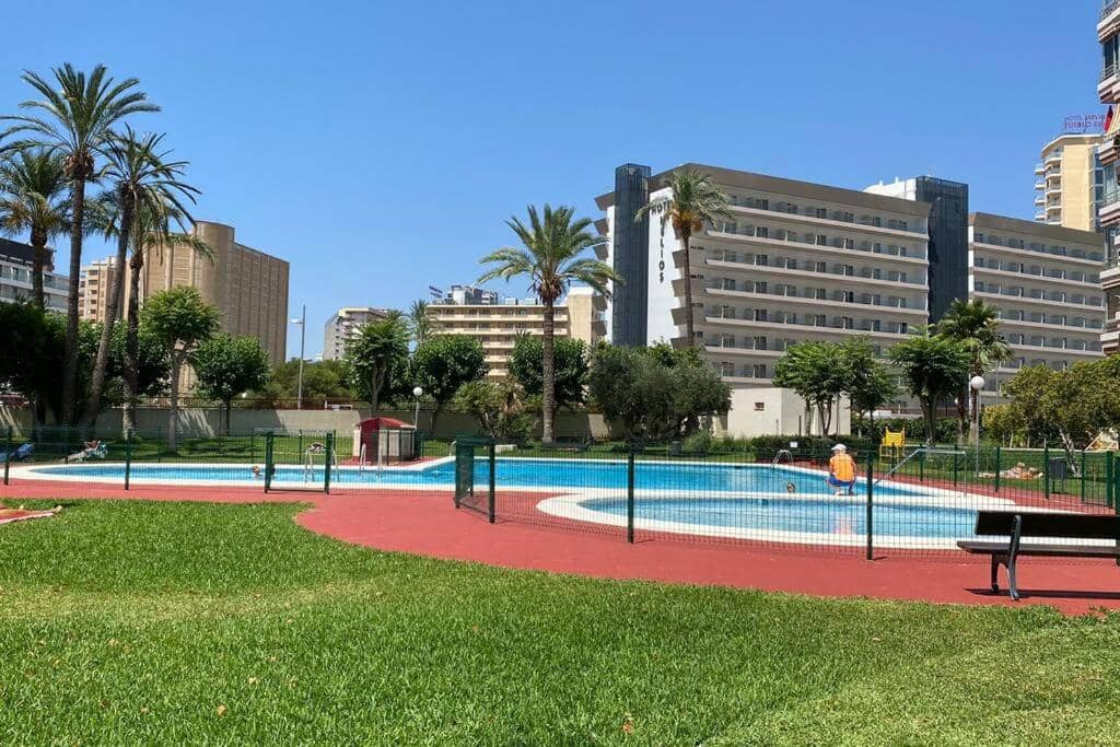 Lägenhet till salu i Benidorm med pool - 180 000 € (Ref: 9479479)