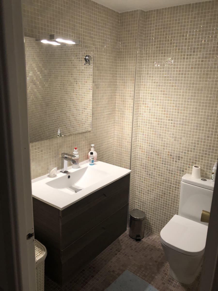 Lägenhet till salu i Benidorm med pool - 180 000 € (Ref: 9479479)