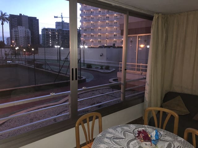 Lägenhet till salu i Benidorm med pool - 180 000 € (Ref: 9479479)