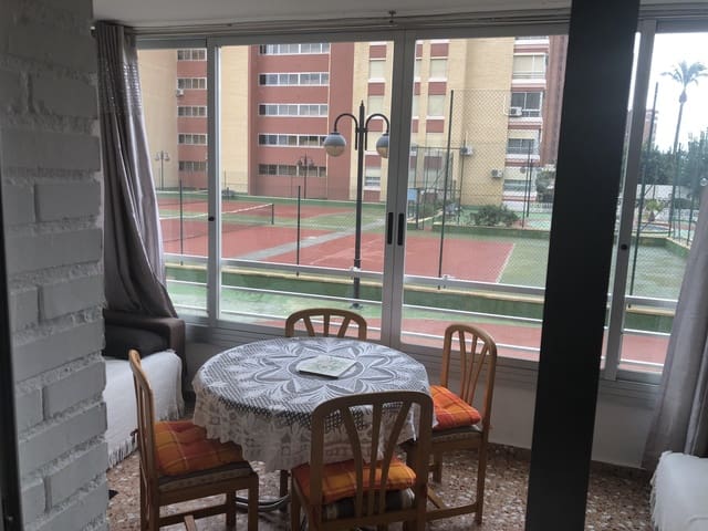 Lägenhet till salu i Benidorm med pool - 180 000 € (Ref: 9479479)