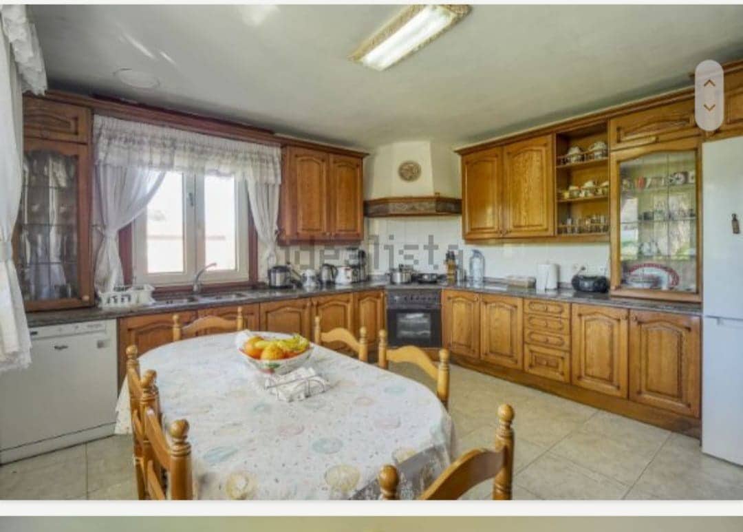 6 camera da letto Villa in vendita in A Coruna citta - 500.000 € (Rif: 9479483)