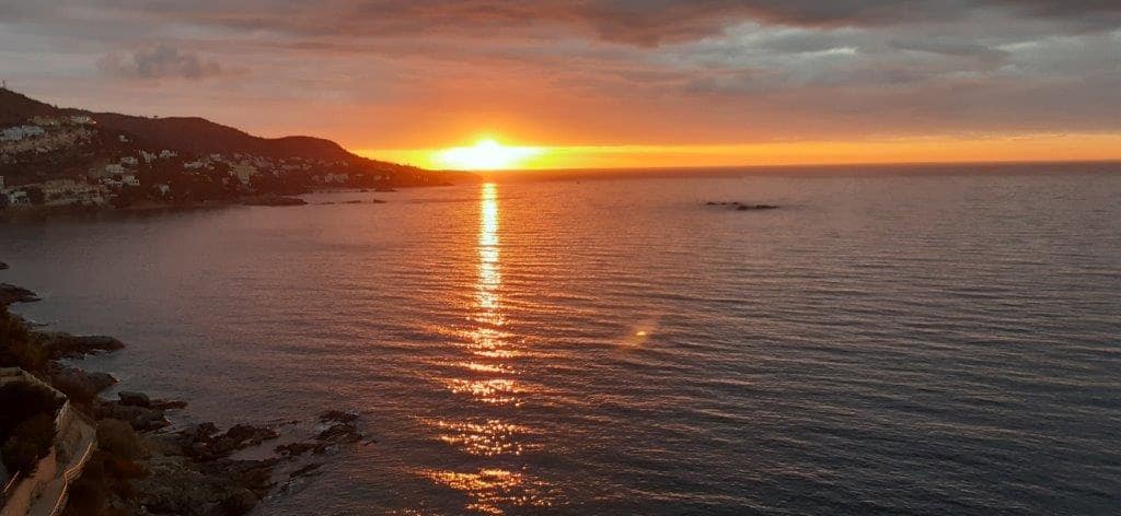 3 makuuhuone Huoneisto myytävänä paikassa Roses mukana uima-altaan - 520 000 € (Ref: 9479484)