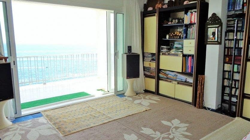 3 makuuhuone Huoneisto myytävänä paikassa Roses mukana uima-altaan - 520 000 € (Ref: 9479484)