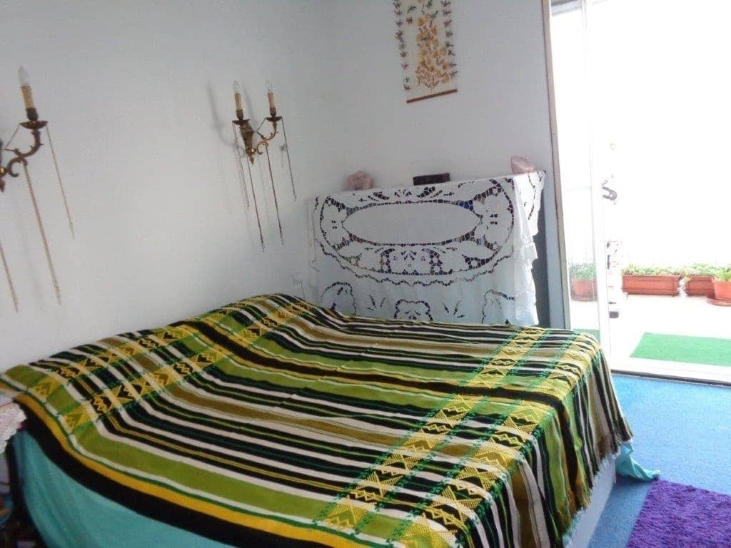 3 makuuhuone Huoneisto myytävänä paikassa Roses mukana uima-altaan - 520 000 € (Ref: 9479484)