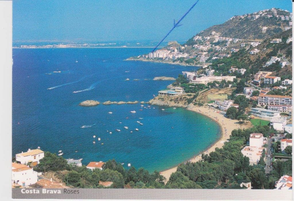 3 makuuhuone Huoneisto myytävänä paikassa Roses mukana uima-altaan - 520 000 € (Ref: 9479484)