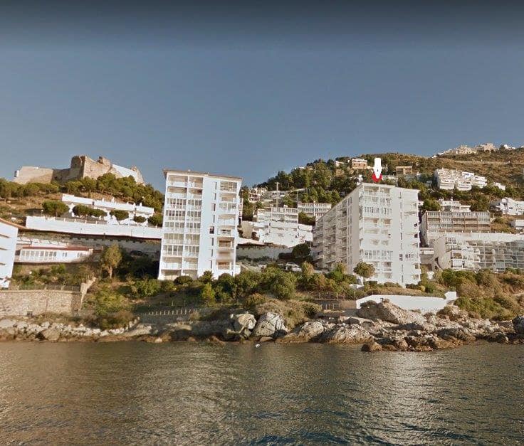 3 makuuhuone Huoneisto myytävänä paikassa Roses mukana uima-altaan - 520 000 € (Ref: 9479484)