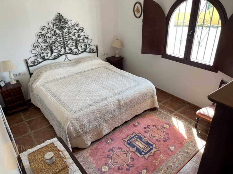 5 chambre Finca/Maison de Campagne à vendre à El Padron avec piscine - 1 050 000 € (Ref: 9479485)