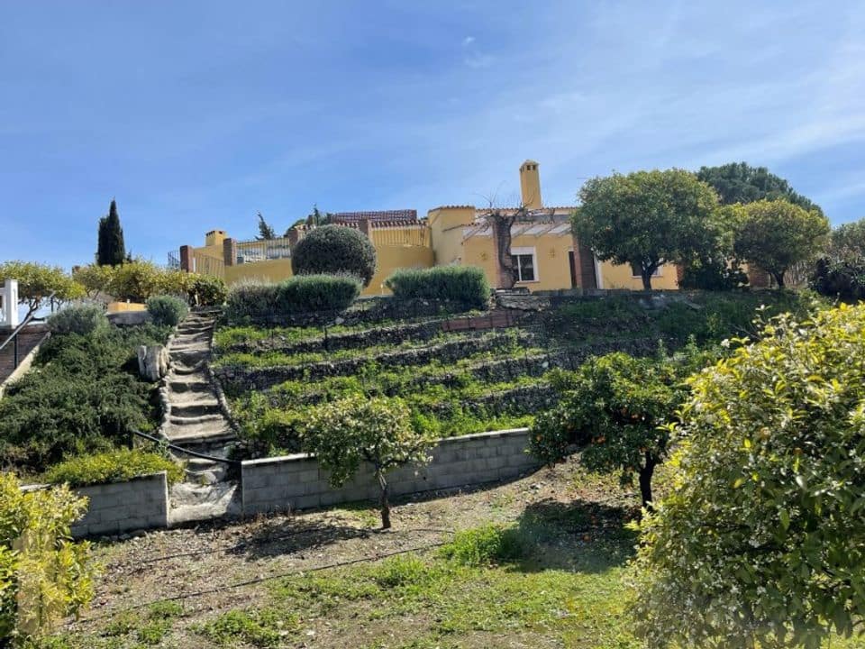 5 chambre Finca/Maison de Campagne à vendre à El Padron avec piscine - 1 050 000 € (Ref: 9479485)