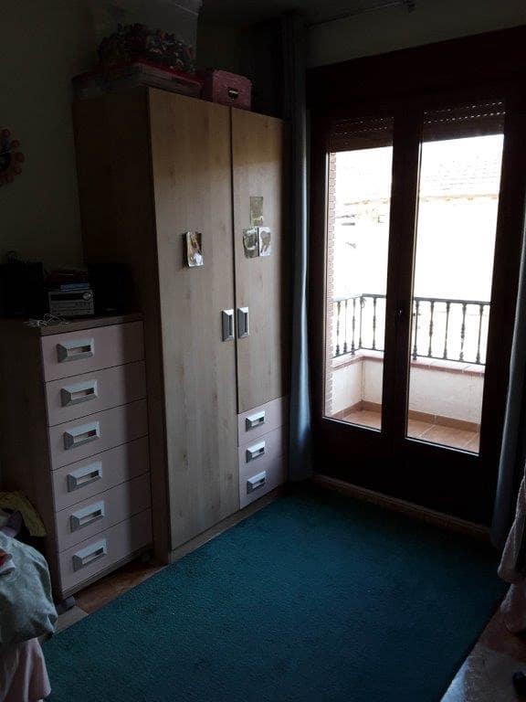 5 bedroom Villa for sale in Alomartes with pool - € 245,000 (Ref: 9479486)