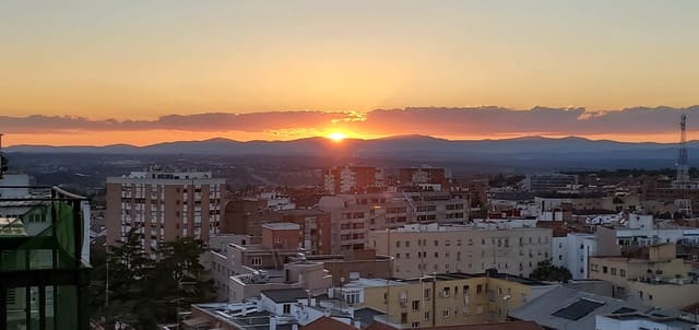 2 soveværelse Penthouse til salg i Madrid by med swimmingpool - € 750.000 (Ref: 9479487)