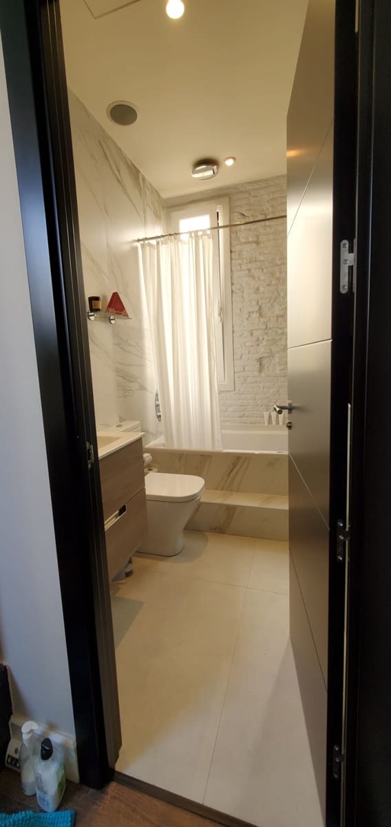 2 soveværelse Penthouse til salg i Madrid by med swimmingpool - € 750.000 (Ref: 9479487)