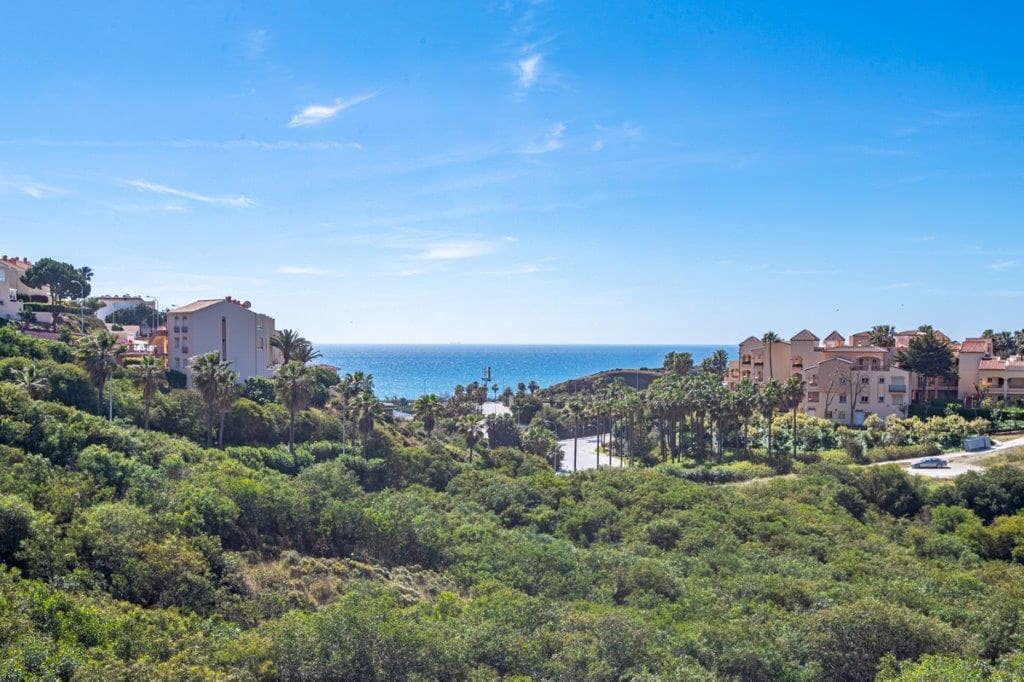 2 bedroom Apartment for sale in Mijas Costa - € 195,000 (Ref: 9479492)