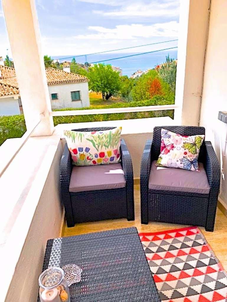 2 bedroom Apartment for sale in Benalmadena with pool - € 439,000 (Ref: 9479498)