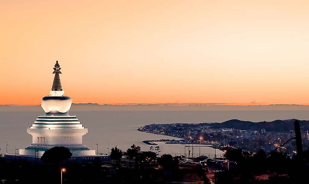 2 bedroom Apartment for sale in Benalmadena with pool - € 439,000 (Ref: 9479498)