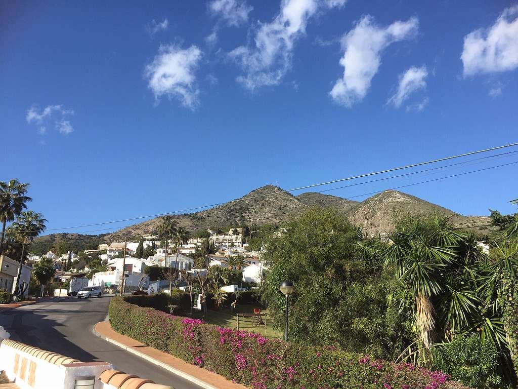 2 bedroom Apartment for sale in Benalmadena with pool - € 439,000 (Ref: 9479498)