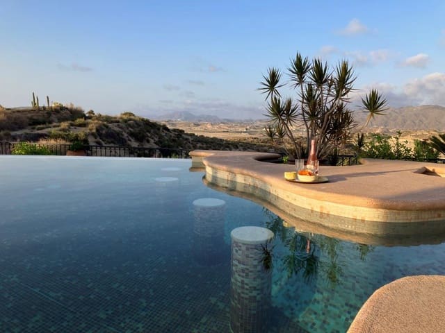 4 quarto Moradia para venda em Las Cunas, Cuevas del Almanzora com piscina - 795 000 € (Ref: 9479499)