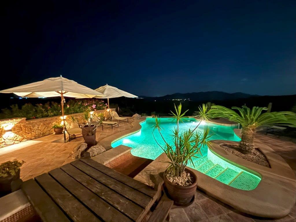 4 bedroom Villa for sale in Las Cunas with pool - € 795,000 (Ref: 9479499)