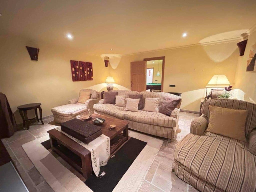 4 bedroom Villa for sale in Las Cunas with pool - € 795,000 (Ref: 9479499)